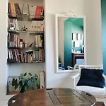 Espace Prive Avec Balcon Vue Montagnes