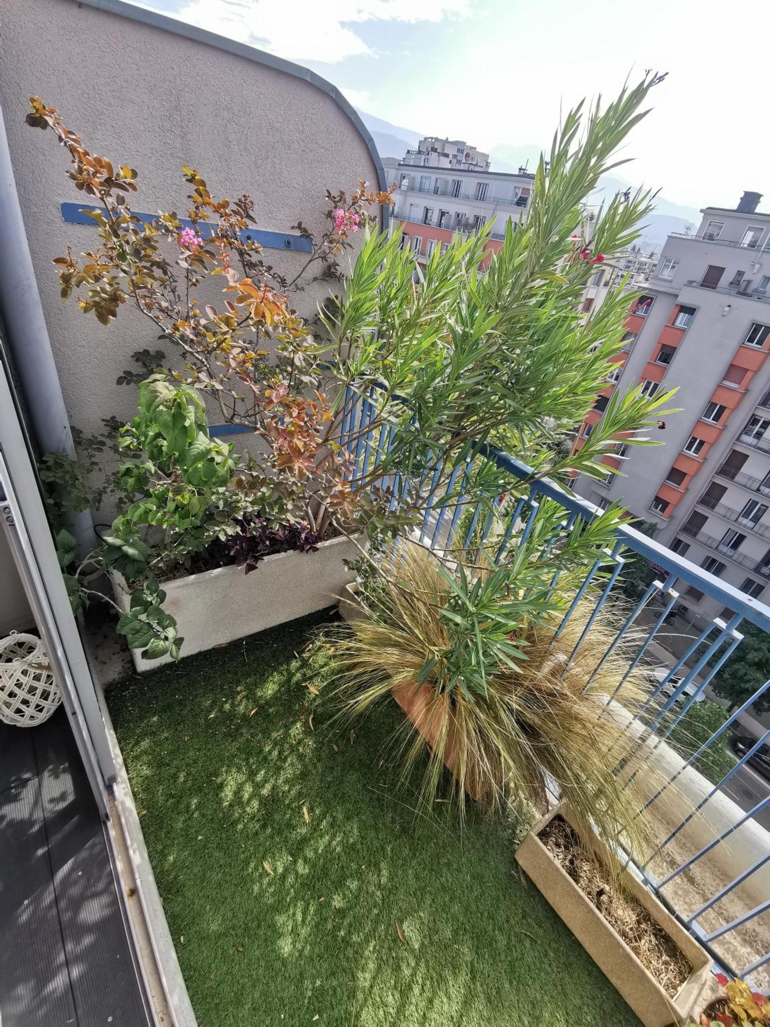 Espace Prive Avec Balcon Vue Montagnes Frühstückspension *